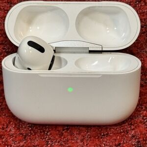 Genuine Apple Airpods Pro 1st Gen A2190 With Left Ear Piece & Charging Case Only